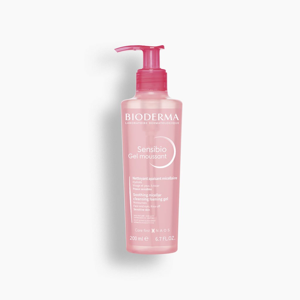 pH5.5 micellar foaming gel that gently cleanses, hydrates